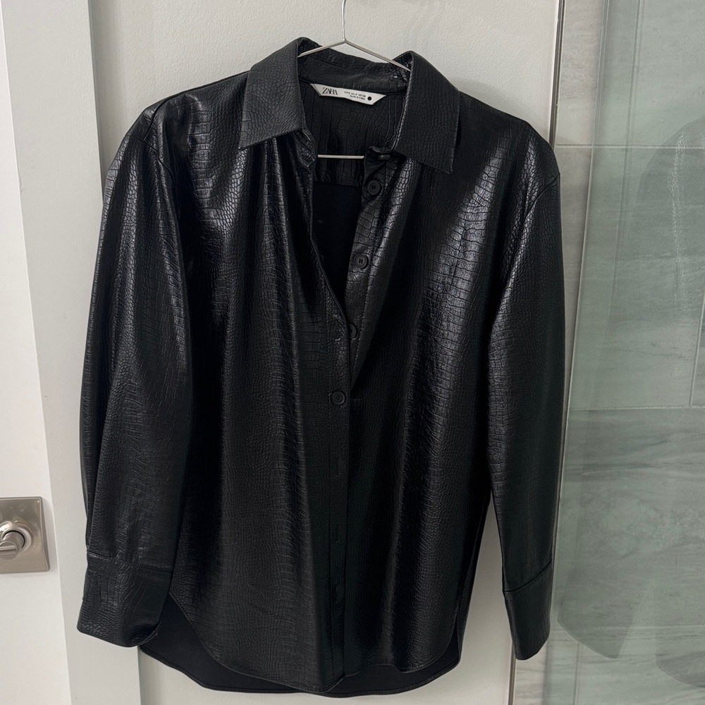 Zara Men's Black Croc-Embossed Shirt